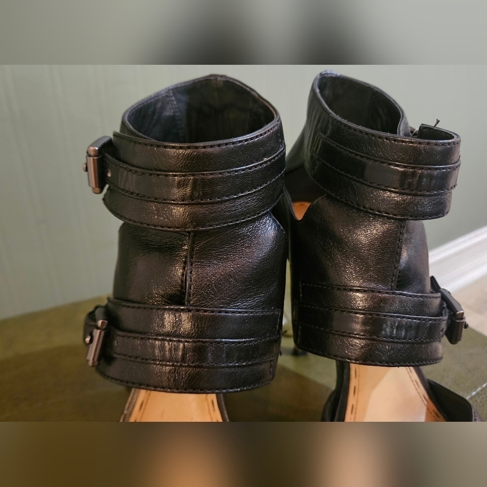 Coach Filomena Black Leather Buckle Peep Toe Stiletto Heels Size 8.5B - Picture 7 of 16